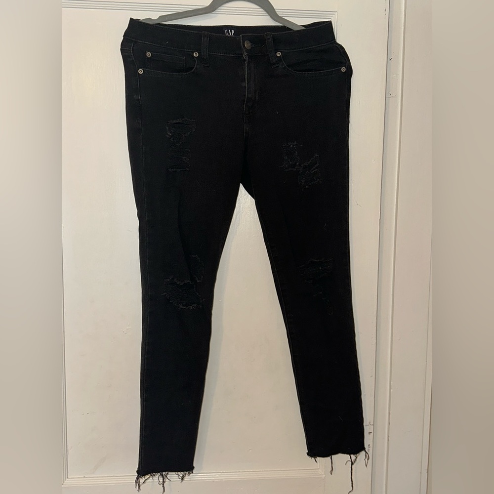 GAP, size 28, distressed skinny stretch black jean